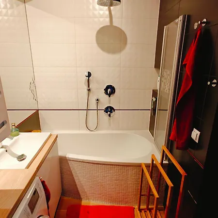 Z Widokiem Na Swiety Marcin *